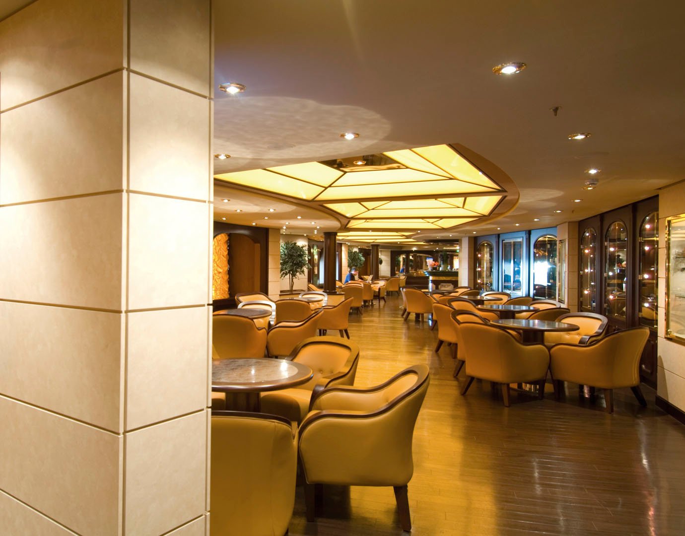 MSC Orchestra Restaurant And Bar La Cantinella Wine Bar 06 MSC Orchestra Restaurant And Bar La Cantinella Wine Bar 06