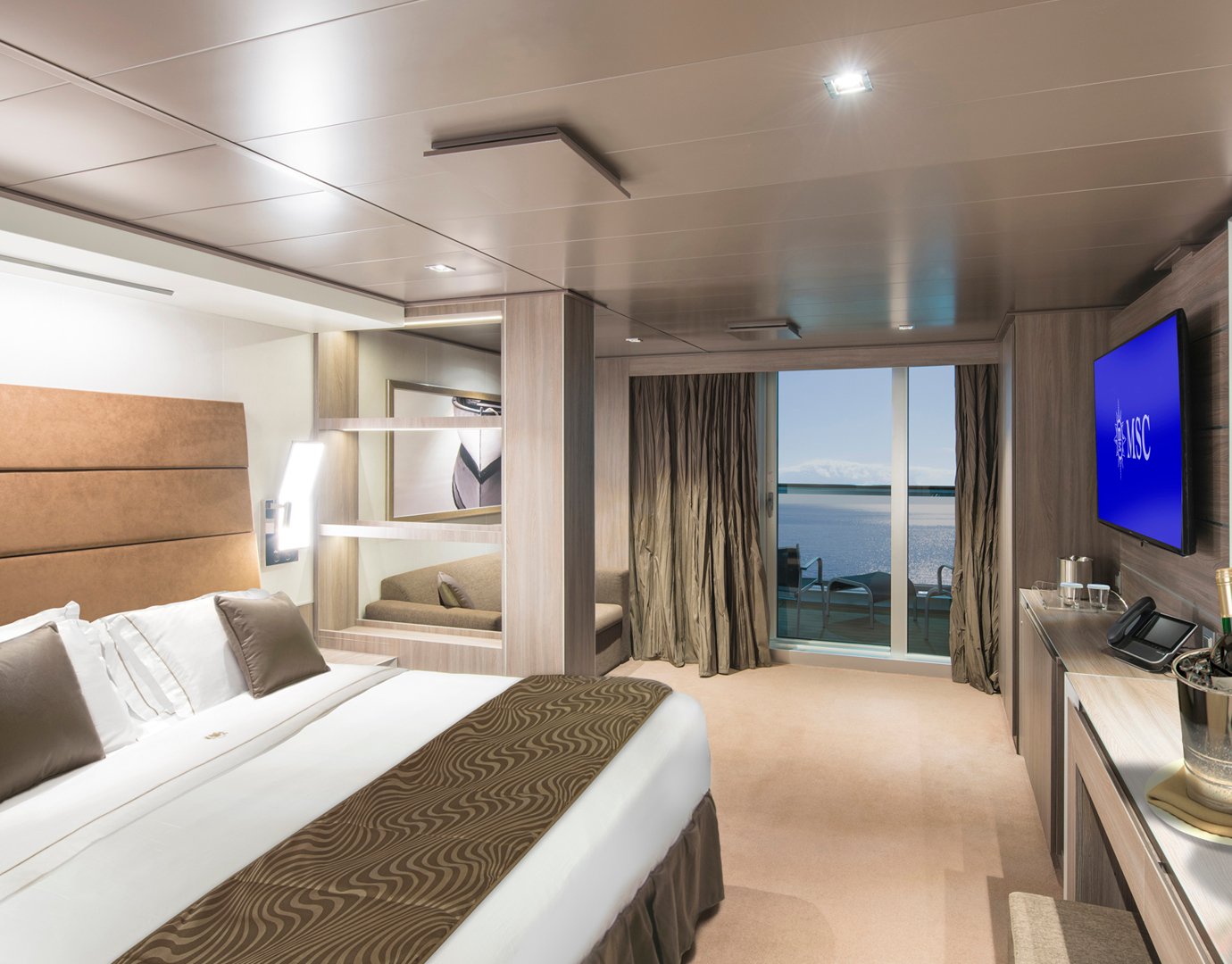 MSC Seaside Cabin: MSC Yacht Club Deluxe Suite 02 MSC Seaside Cabin: MSC Yacht Club Deluxe Suite 02